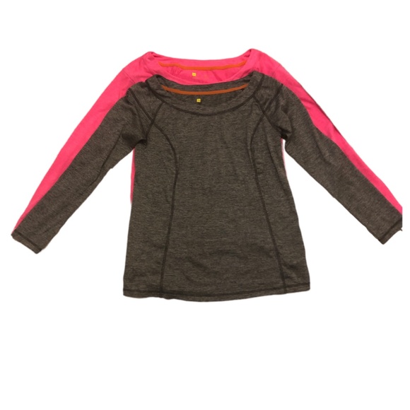 2 Long Sleeve Workout Top Bundle - Picture 1 of 10